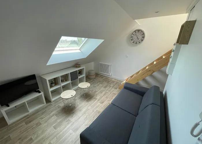 T2 Duplex N5, Proche Naval Group Et Centre Lägenhet *